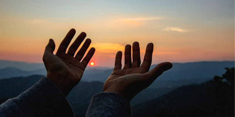 hands praying